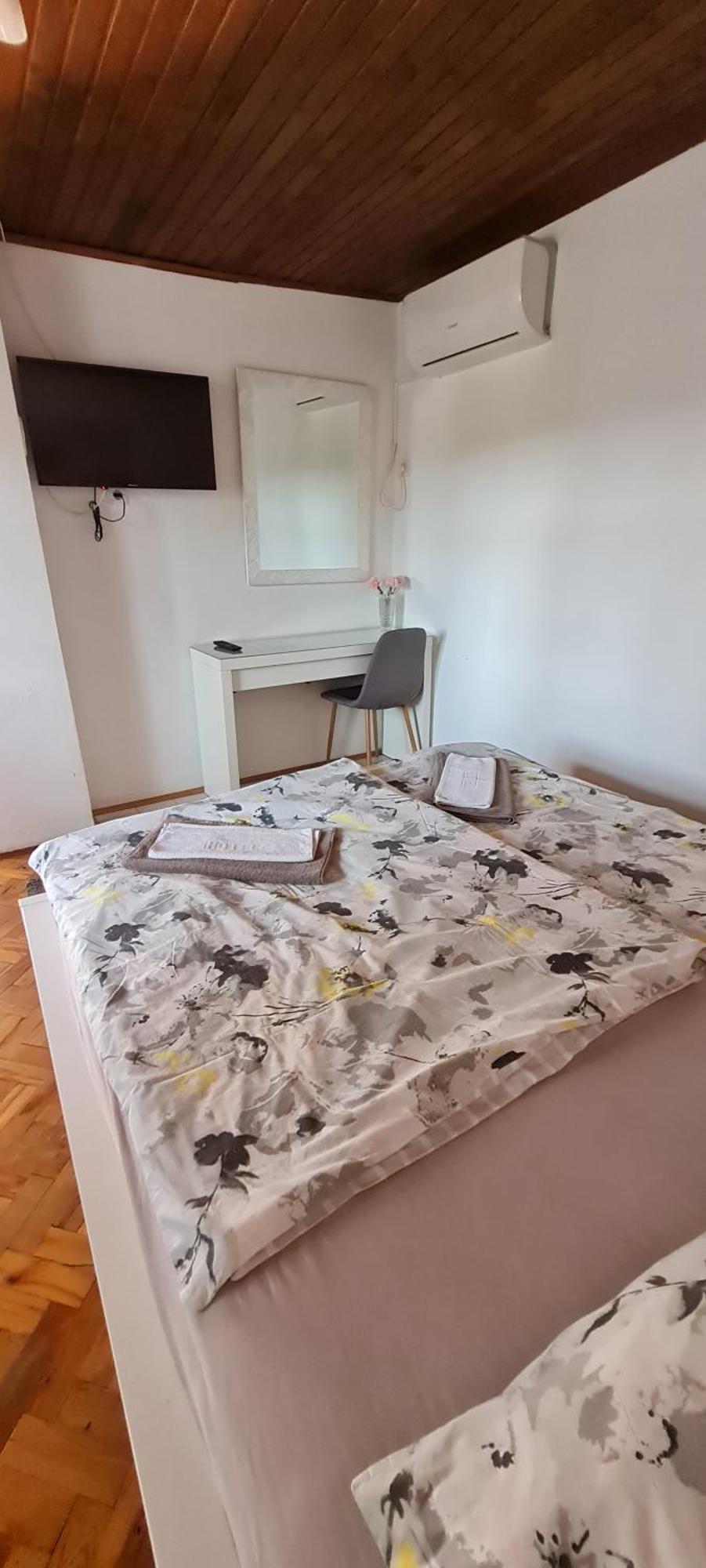 Sobe Zimmer Rooms Nika Tusilovic 外观 照片